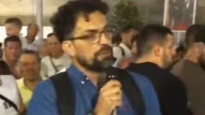 Qytetari përlotet në tubimin para Kryeministrisë: Para se të nisnin protestat, isha dorëzuar! Faleminderit që më ngritët nga gjumi