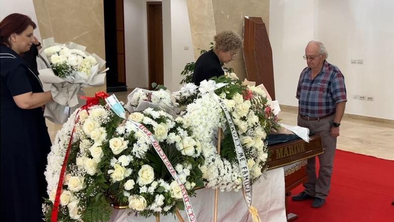 Fier/ U shua në moshën 79-vjeçare, aktori Sotir Stefa përcillet në banesën e fundit