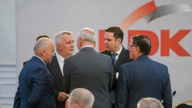 Pas zgjedhjeve në Kosovë plas debati në LDK, Lumir Abdixhikut i kërkohet dorëheqja, kritikët kërkojnë reformim të partisë
