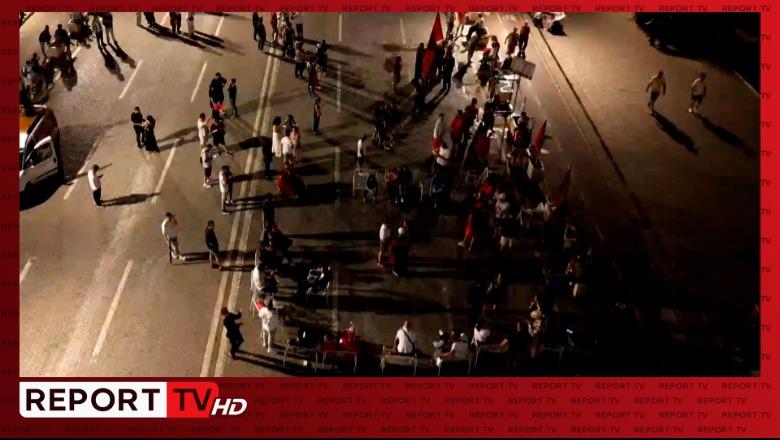 Një grup protestuesish do të kalojnë përsëri natën te kryeministria