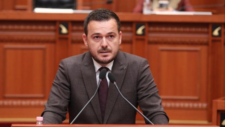 Ministri Andis Salla deklaron 2.7 milionë lekë të ardhura në 2025 dhe 1 pronë 48 metra katrorë