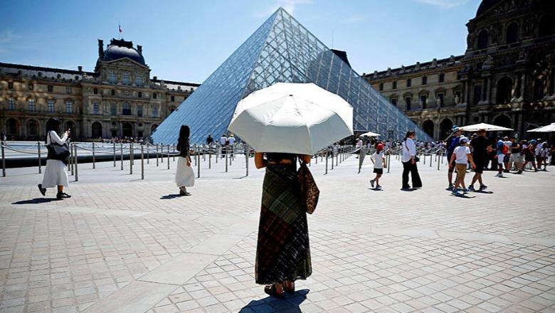 Policia franceze kërkon anulimin e 'Marshit të krenarisë' në Paris, shkak temperaturat ekstreme
