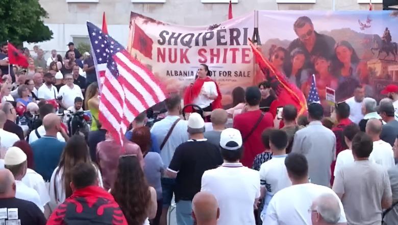 'Tokat afër meje do i blejë serbi dhe iraniani me ligjin e ri', protestuesja: Na i larguan fshatarët