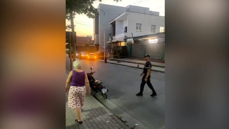 Sulmi ndaj servisit të celularëve në Babrru, zbardhen detaje: 18-vjeçari qëlloi 2 herë me kallash! U konfliktua me pronarin për telefonin e lënë për rregullim (EMRI)