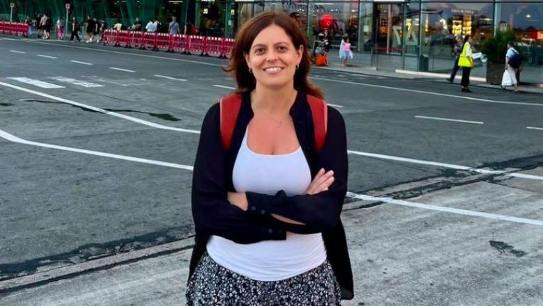 Eurodeputetja Salis në Tiranë për t’ju bashkuar protestës, ish-sekretarja e PD: Ndihem keq që paska mbetur Shqipëria ta shpëtojë kjo komunistja e Italisë