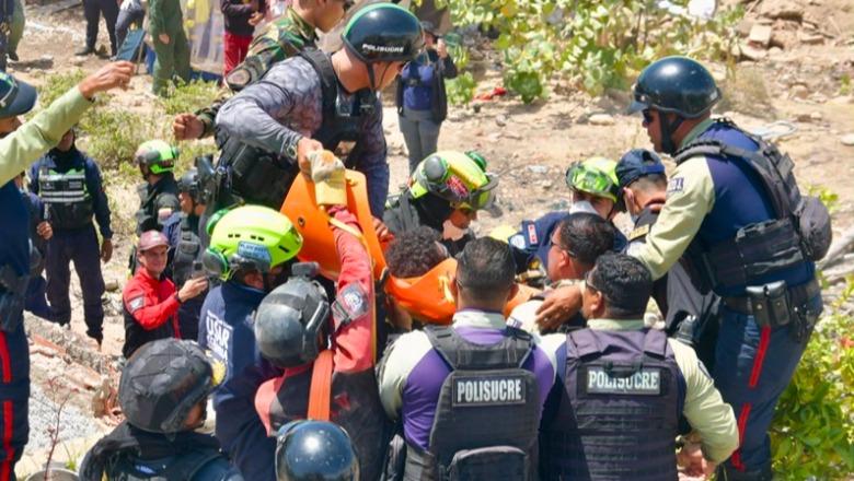 Prej 4 ditësh i bllokuar nën rrënojat e tërmetit, nxirret i gjallë 11-vjeçari në Venezuelë