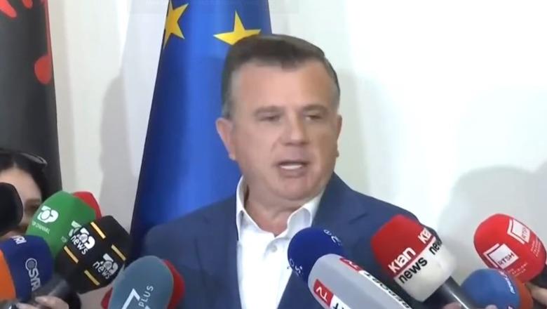 Protesta/ Balla nga Grupi i PS: Të infleuncuara nga shtete armiqësore! Koçeku? Të dorëzojë mandatin e deputetes, i përket PS