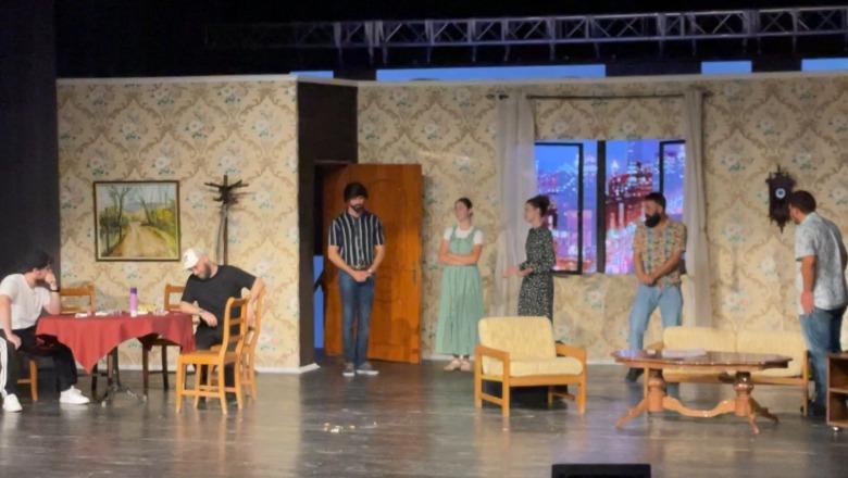 Lezhë, shfaqet ‘2 miq të çuditshëm’ nga trupa teatrore ‘Liss’