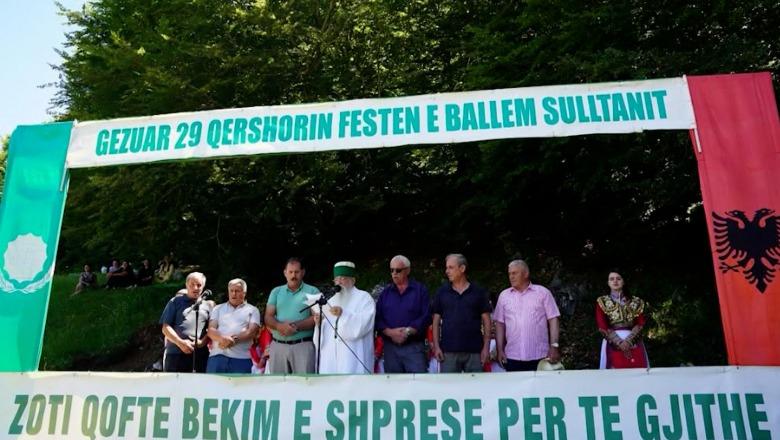 Bulqizë/ Qindra besimtarë në pelegrinazhin e Ballëm Sulltanit