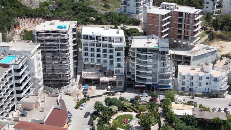 Sarandë/ Dyshohet se lejuan katin shtesë pa leje tek ‘Oasis’, lirohen inspektorët e IMT dhe oficeri i policisë