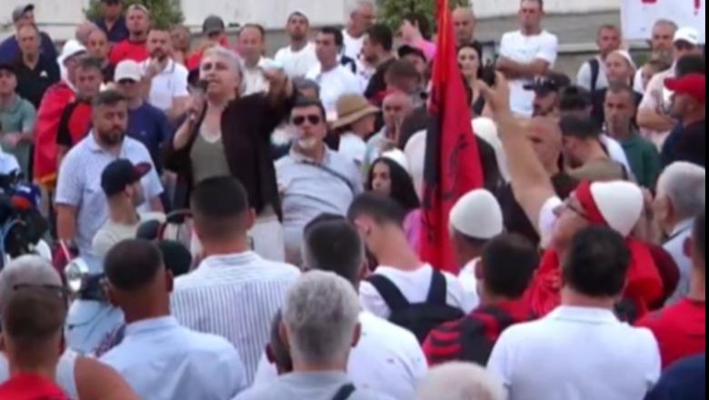Protestuesja i kundërvihet Berishës: As mos guxo, nuk vjen më në pushtet ti!