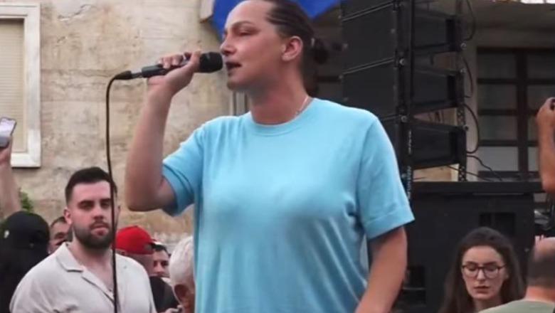Aktivistja Kokaj nga protesta: Zv.Presidenti i PE dënoi dhunën e ushtruar nga Policia ndaj nesh! Sëfundmi kemi marrë edhe mbështetjen e Partisë Popullore Europiane