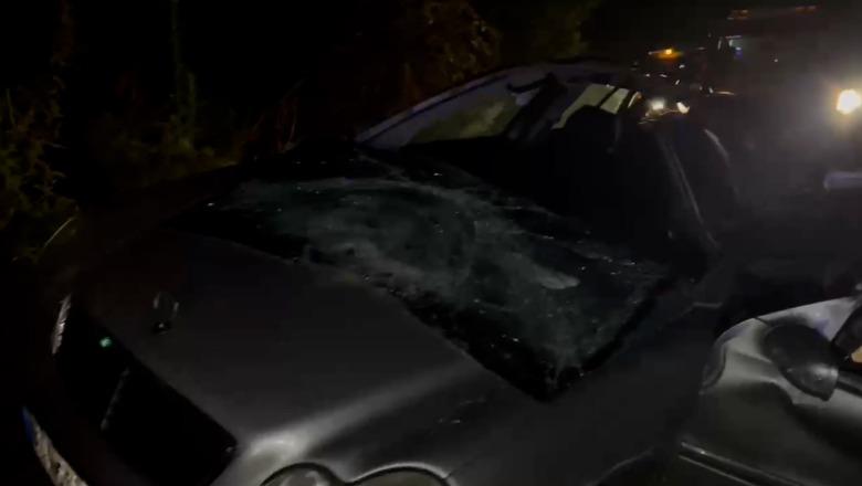 Librazhd/ Guri bie nga mali dhe godet një makinë, vdes shoferi 42-vjeçar 