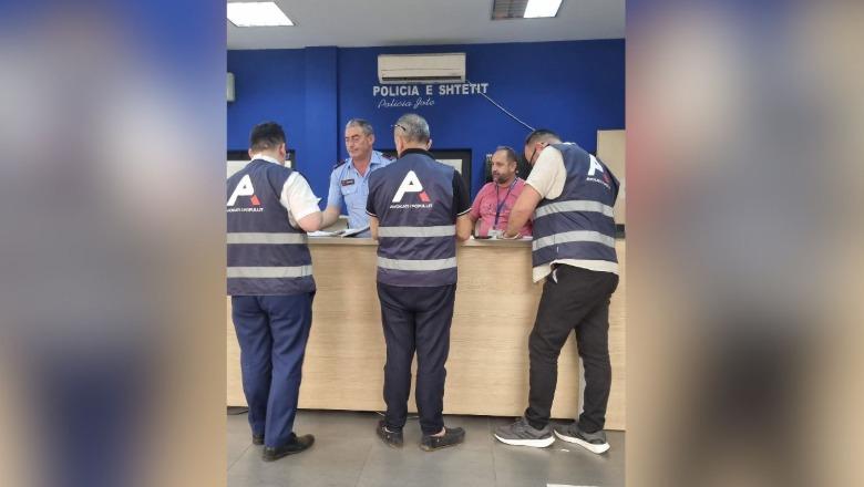 Avokati i Popullit reagon për protestuesit e ndaluar: 10 ankesa për tejkalim force nga policia, asnjë për dhunë