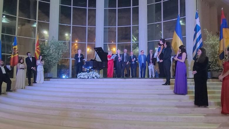Durrës/ Edicioni i dytë i DOA-s, triumfon baritoni nga Azerbajxhani, Mahir Taghizade
