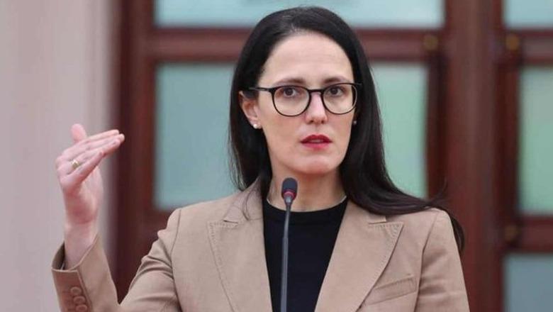 Ministrja Ibrahimaj: Ekonomia shqiptare nuk qëndron mbi paratë e pista, turizmi solli 8.5 miliardë euro