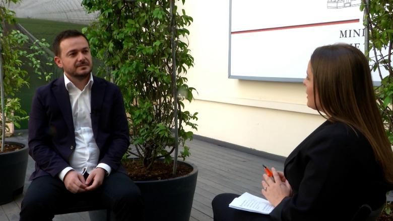 Mbyllen aplikimet për skemën kombëtare, ministri Salla për Report Tv: Vlera e aplikimeve ka kaluar mbi 7 mld lekë! Fondet IPARD? Presim përgjigje nga KE