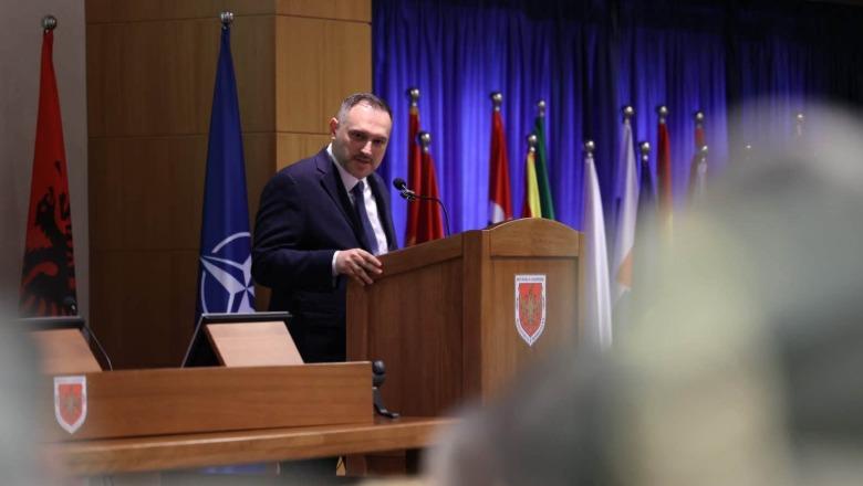 Përfundon viti akademik në Kolegjin e Mbrojtjes dhe Sigurisë, diplomohen 83 oficerë nga Shqipëria e Kosova! Nufi: Nisje e investimit strategjik për lidershipin e Forcave të Armatosura