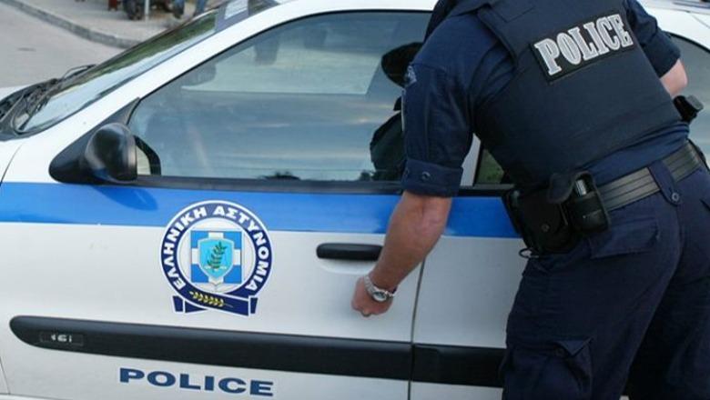 Grabiti një makinë dhe disa banesa, arrestohet në plazhin grek shqiptari