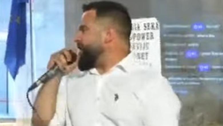 Protestuesi nga tubimi para Kryeministrisë: Shqiptarët e kanë mbrojtur gjuhën amëtare kur s’kishin shtet dhe flamurin kur s’kishin ushtri!