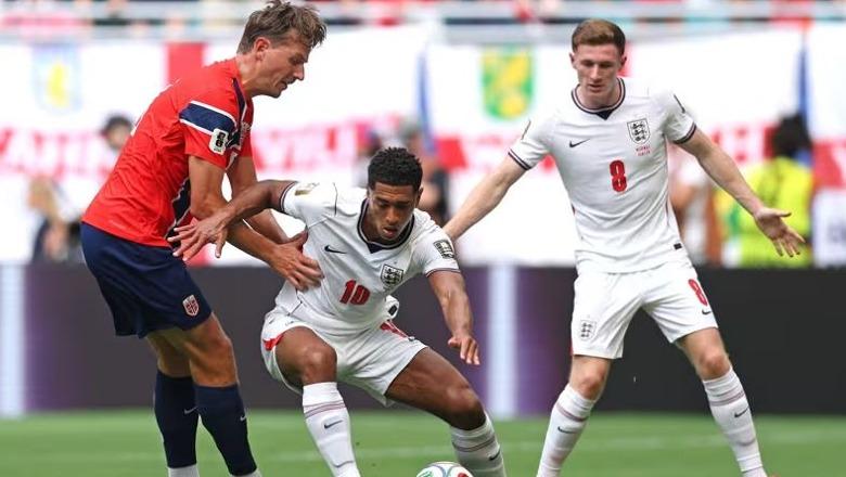 LIVE/ Norvegjia dhe Anglia 'përplasin brirët' në Kupën e Botës, nis ndeshja çerekfinale në Miami