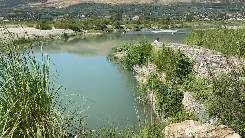 Berat/ U mbyt në lumin Osum, 15-vjeçari përcillet në banesën e fundit, banorët: I mituri nuk dinte not