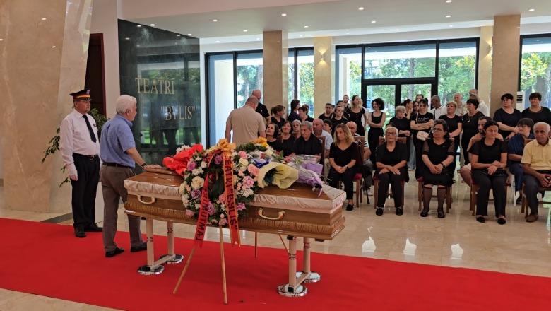 U shua në moshën 78-vjeçare, i jepet lamtumira e fundit ikonës së humorit Todi Llupi