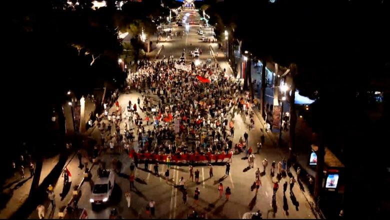 Protesta/ Shpalosen të tjera kërkesa