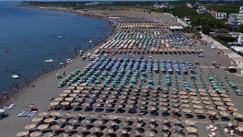 Abuimi me çmimet e shezlongëve, bashkia Shkodër kontrolle në plazhin e Velipojës! Penalitete për bizneset që nuk respesktojnë vendimin
