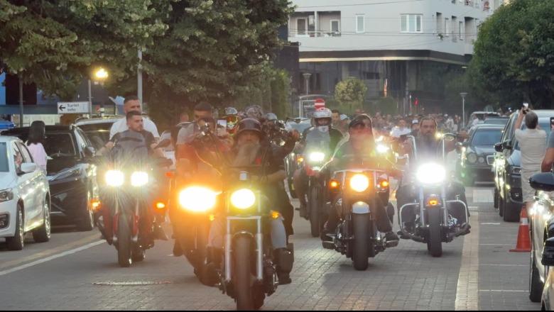 Moto Fest Pogradec mbledh qindra motoristë në qytetin liqenor! Pajisje ndihmëse për personat me aftësi të kufizuara dhe paradë rrugëve të qytetit