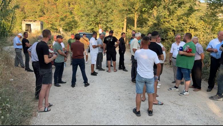 Kurbin/ Banorët në protestë për rrugën në Malbardhë, bashkia: Investimi nis së shpejti