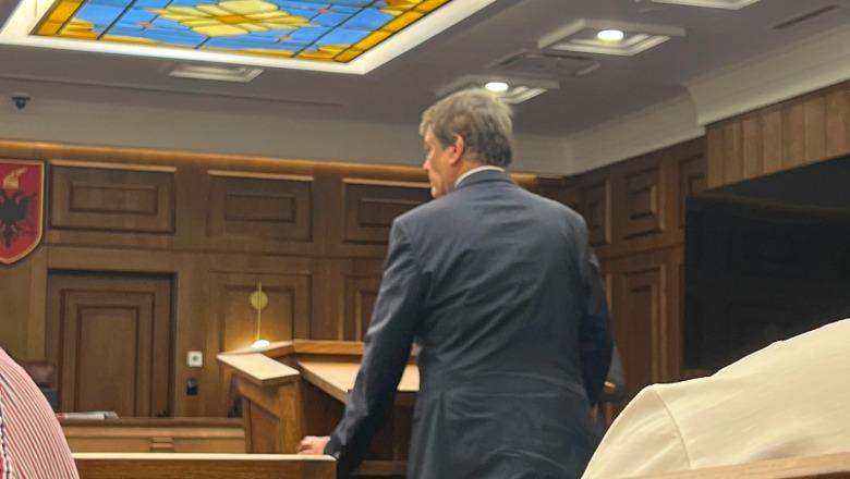Afera ‘Partizani’/ Sot dëshmon në GJKKO ish presidenti Bamir Topi, si hoqi nga 'Plani i Përhapjes së ushtrisë' ish kompleksin vetëm një muaj pasi mori detyrën