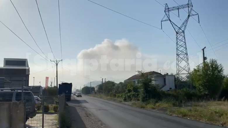 Djegia e fushës së mbetjeve në Krujë, shiu shuan flakët, plehrat digjen ende në brendësi! Tym toksik në zonë