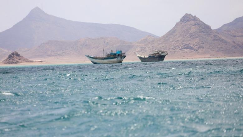 Tensione në Lindjen e Mesme, Houthi-t sulmojnë dy anije arabe! Pasdaranët dorë ‘të hekurt’ në Hormuz: Anija amerikane në flakë, dy u tërhoqën