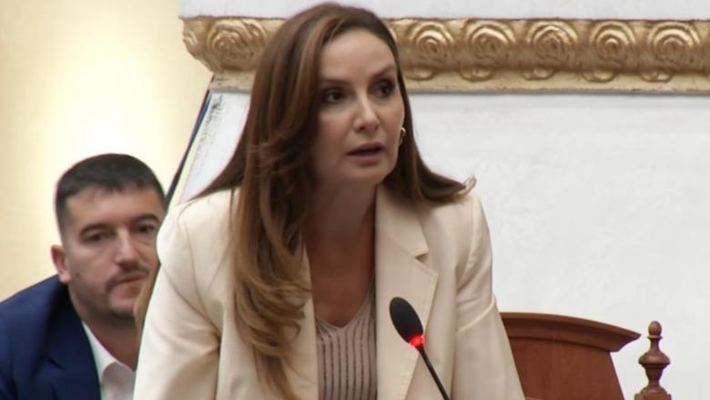 ‘Dilni në protestë!’ Tabaku ‘sfidon’ deputetët socialistë