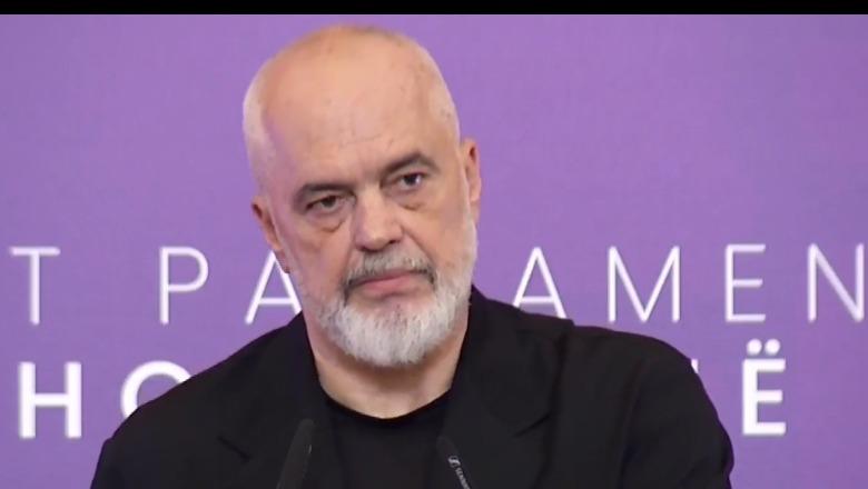 Rama: Bulevardi ku vriteshin njerëz me plumba, u kthye shesh i protestës për një zog dhe lagunë