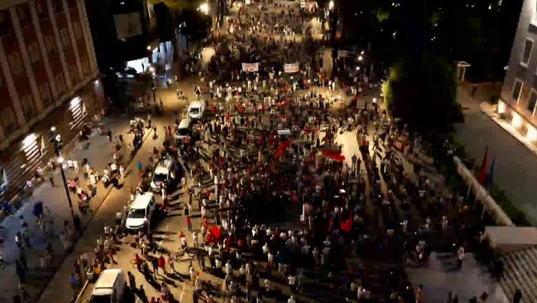 56 ditë para Kryeministrisë  protestuesit i përgjigjen Ramës për dokumentin  Besa   Përpjekje për të zbehur tubimin  dorëheqja e panegociueshme