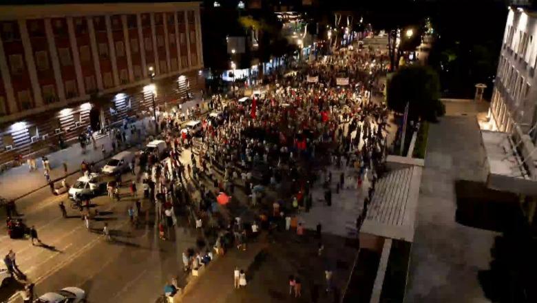 56 ditë para Kryeministrisë, protestuesit i përgjigjen Ramës për dokumentin 'Besa': Përpjekje për të zbehur tubimin, dorëheqja e panegociueshme