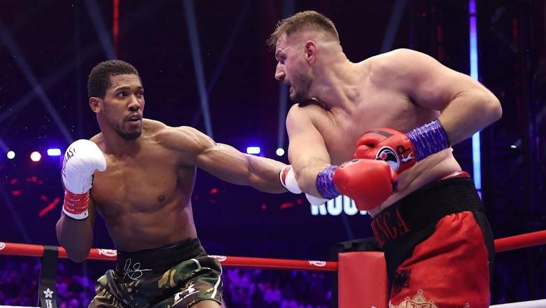'E ke një shtëpi të dytë aty', Kristian Prenga fton Anthony Joshuan në Shqipëri! Kampioni i botës falenderon prindërit e shqiptarit (VIDEO)