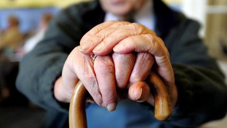 Sigurimet nuk mbulojnë pensionet, vetëm në katër muajt e parë të vitit, nga buxheti dolën 48.9 mln euro për të mbuluar deficitin