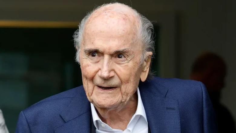 Sepp Blatter kundër Infantinos: Futbolli i përket popullit, jo investitorëve privatë