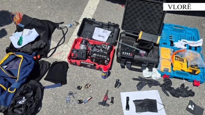 Nga Tirana në Vlorë për të vjedhur banesa, në pranga 2 hajdutët! Thyen edhe arrestin shtëpiak