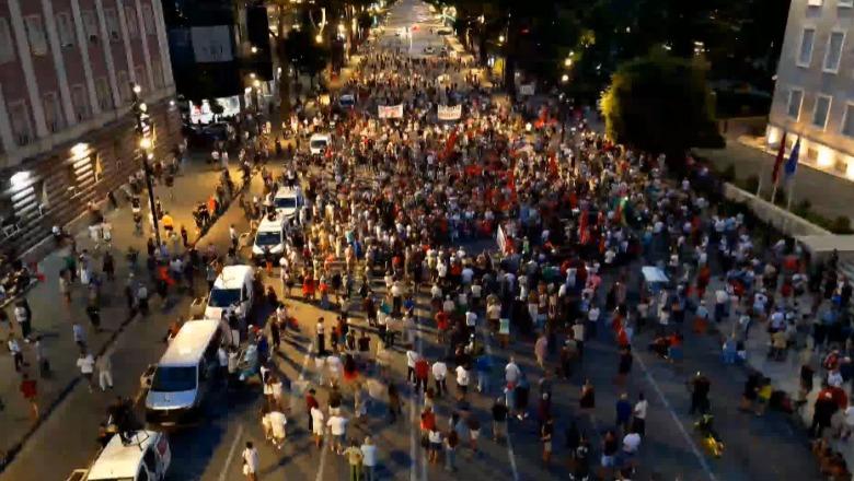 63 ditë protestë, qytetarët kundër reformës territoriale: Centralizim!