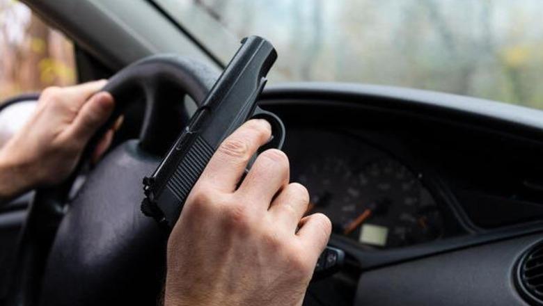 'E ndoqi me ‘Audi’ dhe hapi zjarr', detaje të reja nga sulmi me armë ndaj 30-vjeçarit në Milot, dyshohet për një konflikt familjar