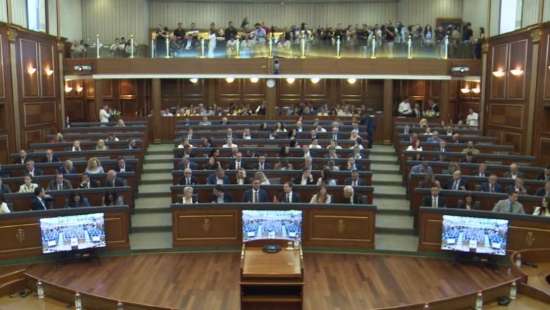 Krijimi i institucioneve të reja Kosovës, pas pak nis seanca konstituive e Kuvendit 