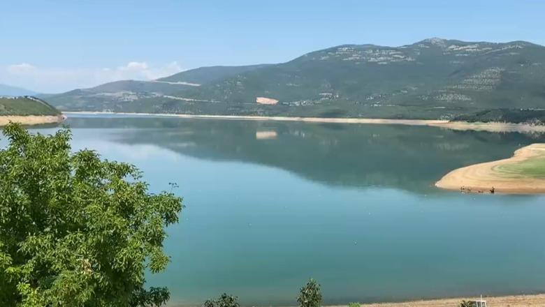 Temperaturat e larta, bie niveli i ujit në liqenin e Fierzës! KESH blen 41.5 milionë euro energji për periudhën korrik-shtator