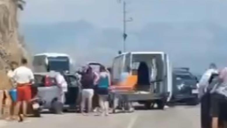 Aksident në rrugën Sarandë–Ksamil, përplasen tre automjete, një i plagosur