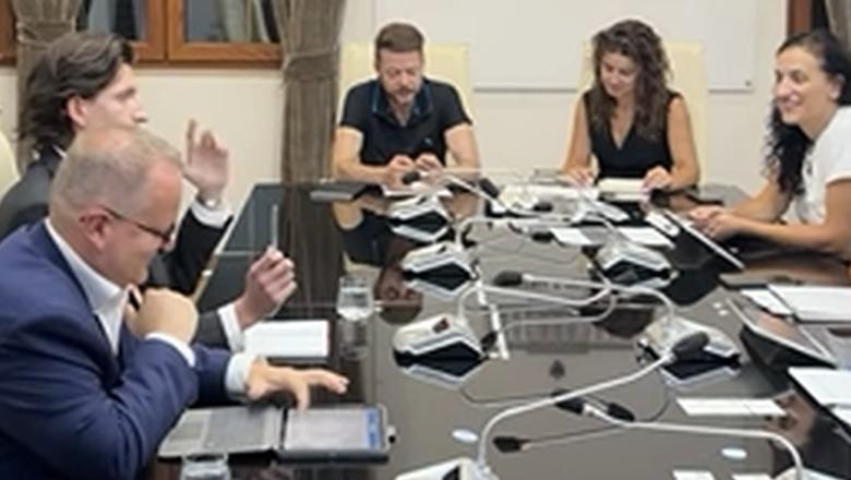 Shqipëria nis përgatitjet për Eurobondin e vitit 2027, Ministria e Financave prezanton ecurinë e ekonomisë para investitorëve austriakë