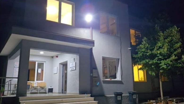 Roskovec/ I biri sherr me komshiun për një turë drush, 69-vjeçari pëson infarkt dhe humb jetën pasi pa konfliktin e djalit të tij (EMRI)
