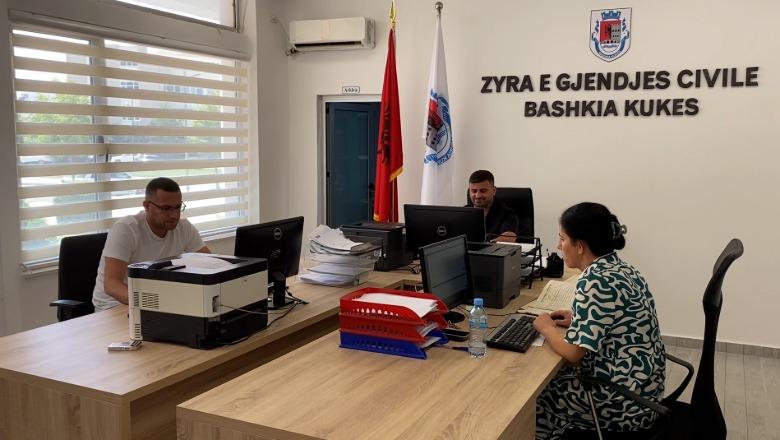 Kukës, hapet zyra e re për lidhjet martesore! Në 8 muaj vendosen kurorë 141 çifte
